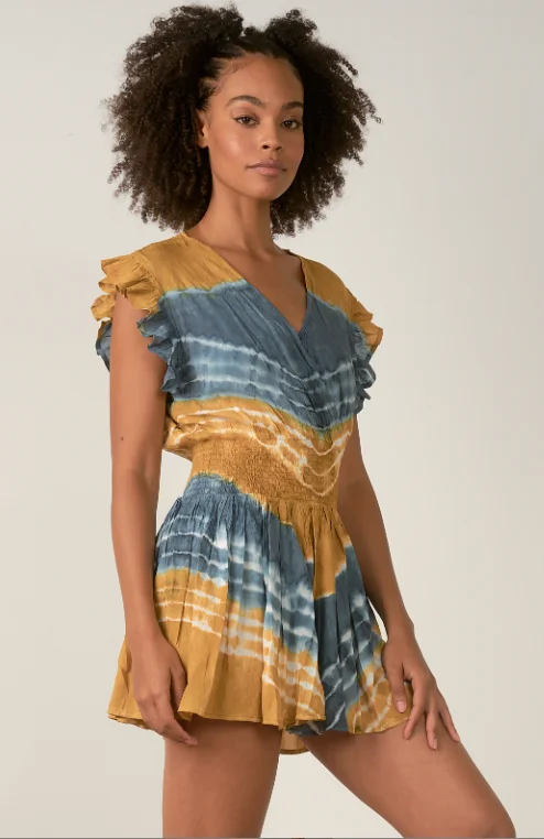 ELAN S22 Dress S/S Smock Waist IN GOLD NAVY WAVE