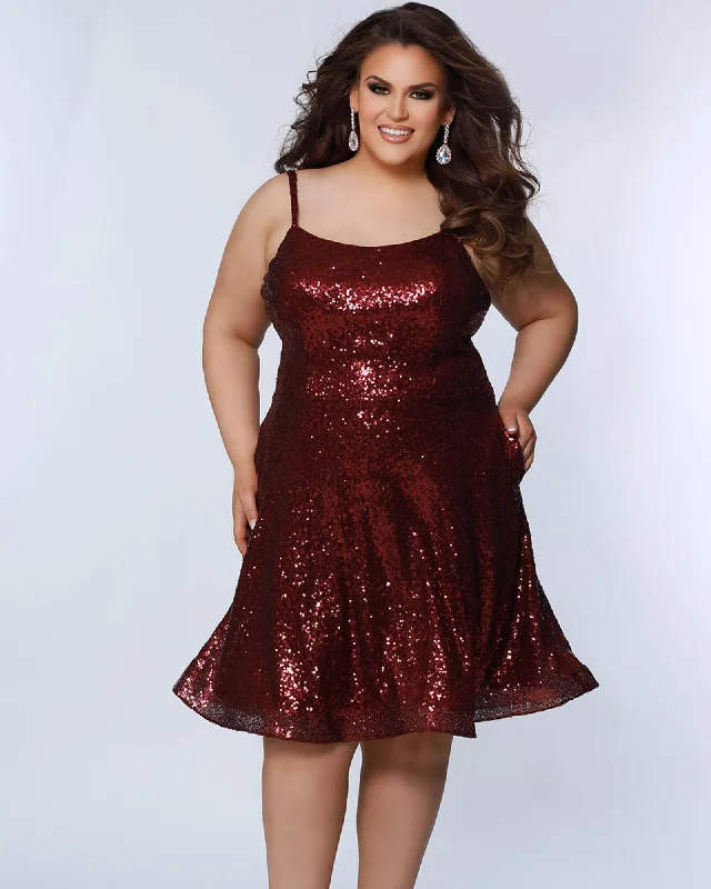 Shade Shifter Homecoming Dress | Burgundy