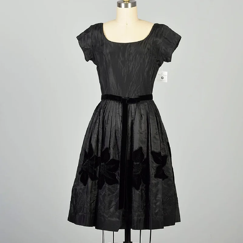 XS 1950s Dress Velvet Flower Hem Black Taffeta